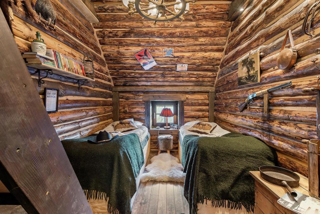 J A Ranch Bed & Breakfast Stromsnasbruk Bagian luar foto